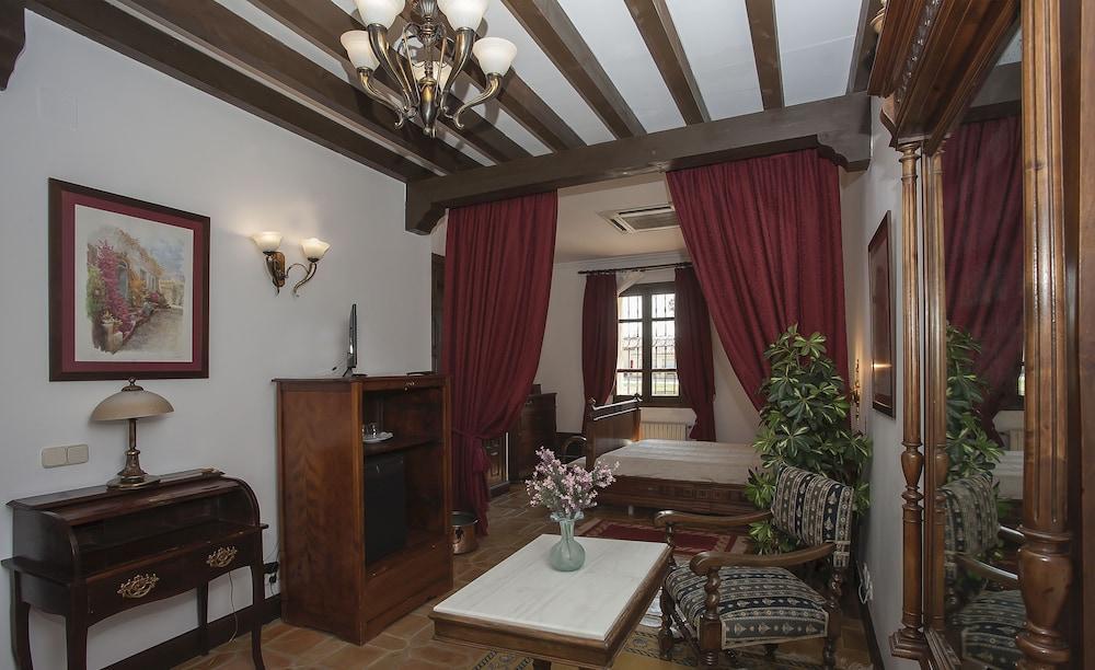 Vettonia Hotel Ávila Екстериор снимка