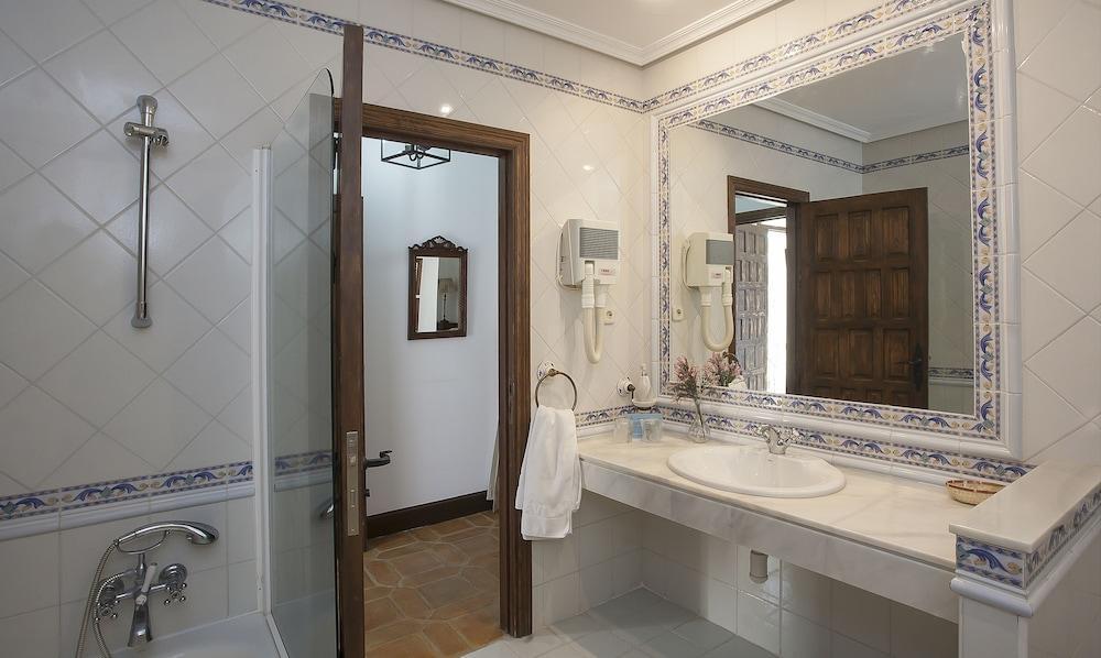 Vettonia Hotel Ávila Екстериор снимка