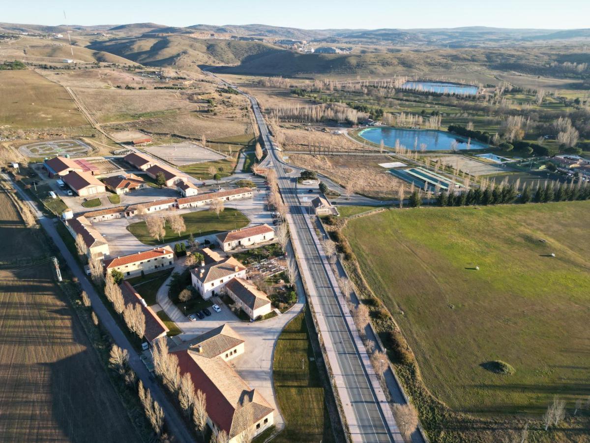 Vettonia Hotel Ávila Екстериор снимка