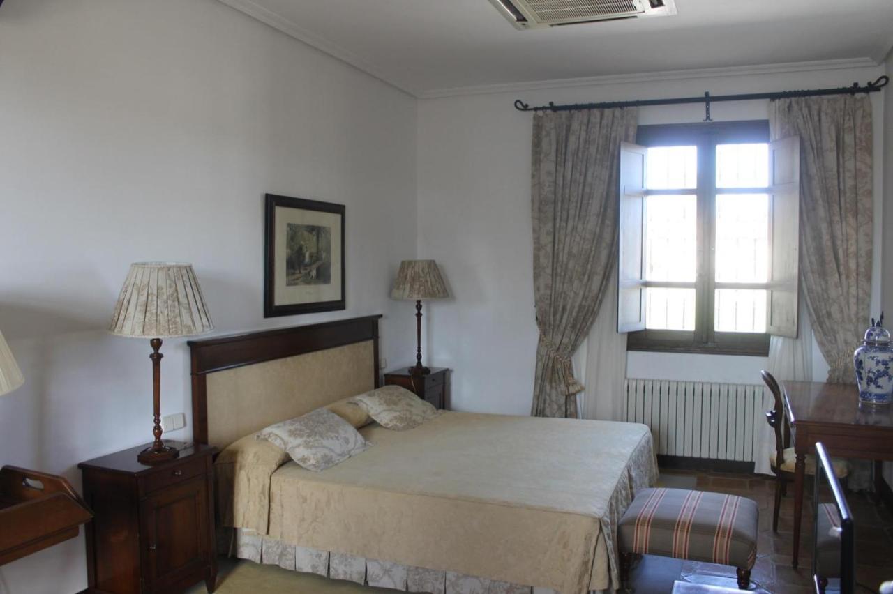 Vettonia Hotel Ávila Екстериор снимка